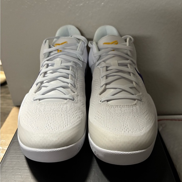 DS Kobe’s size 11.5 - Picture 1 of 5